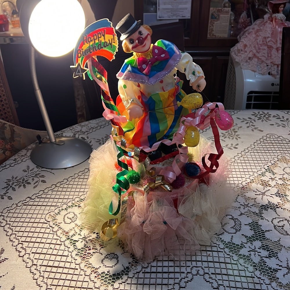 Handmade Cartoon Character Table Centerpieces - Picture 8 of 9